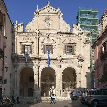 L'Arco Cagliari Bed & Breakfast ภายนอก รูปภาพ