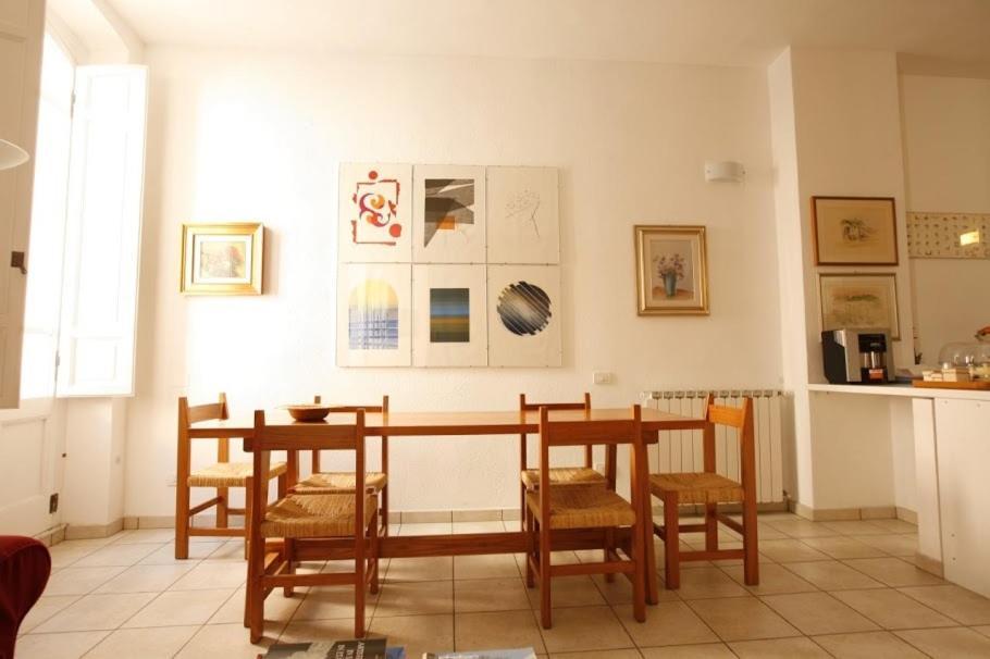 L'Arco Cagliari Bed & Breakfast ภายนอก รูปภาพ