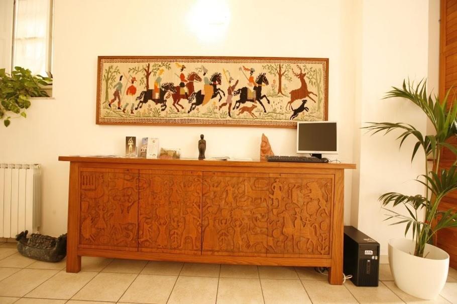 L'Arco Cagliari Bed & Breakfast ภายนอก รูปภาพ